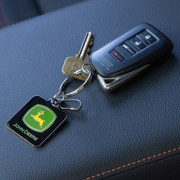 John Deere Logo Enamel Key Chain – Plasticolor 004173R01